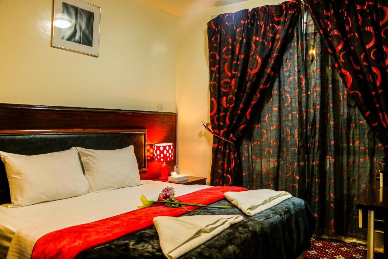 Karoon Hotel Дубай Екстер'єр фото